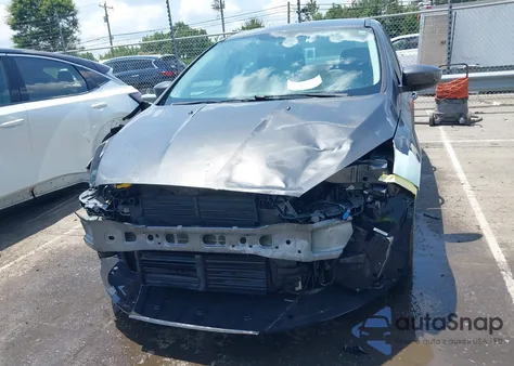 2018 Ford Focus Se z USA, uszkodzony, nr VIN 1FADP3F26JL208672